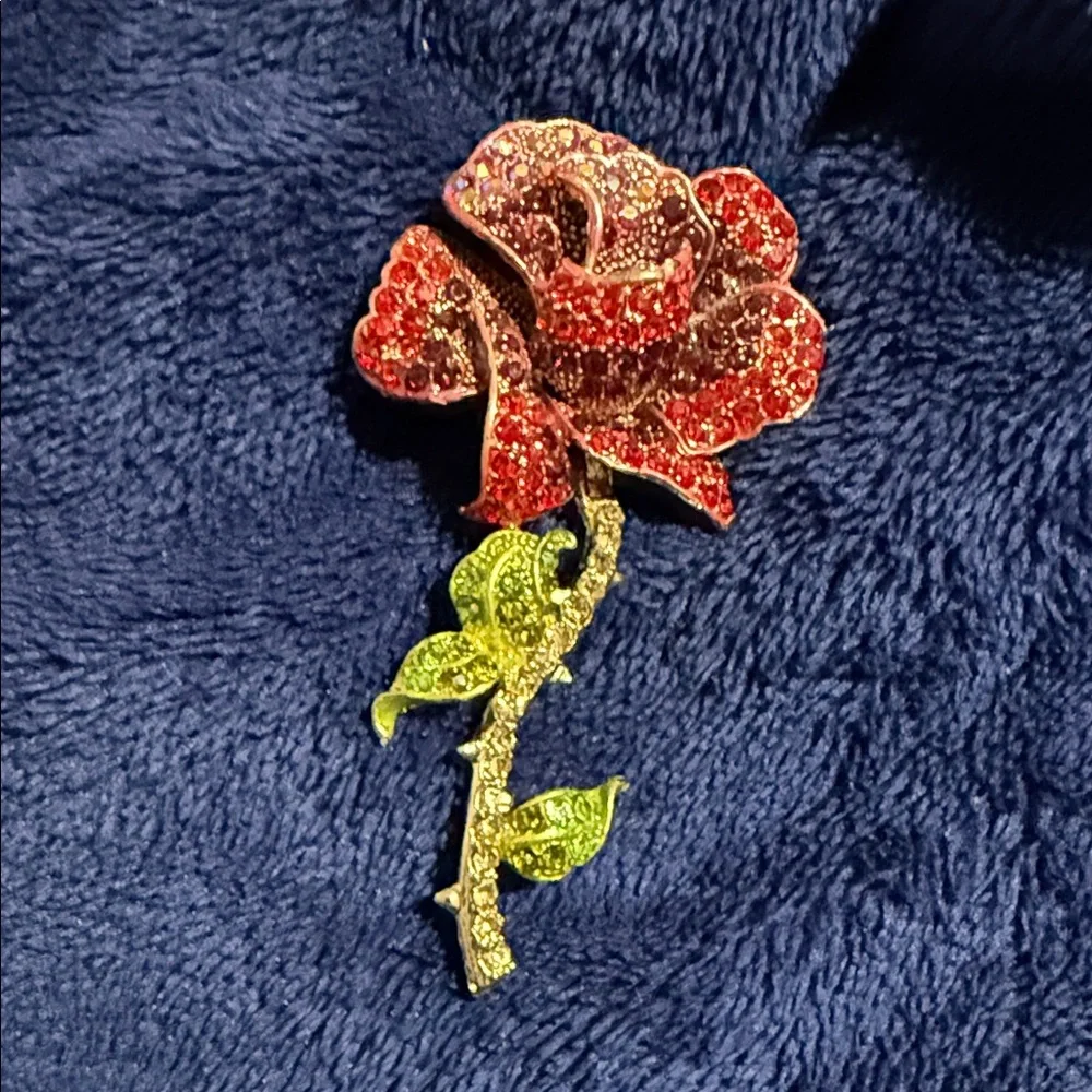 Elegant Red and Green Rose Brooch‎
